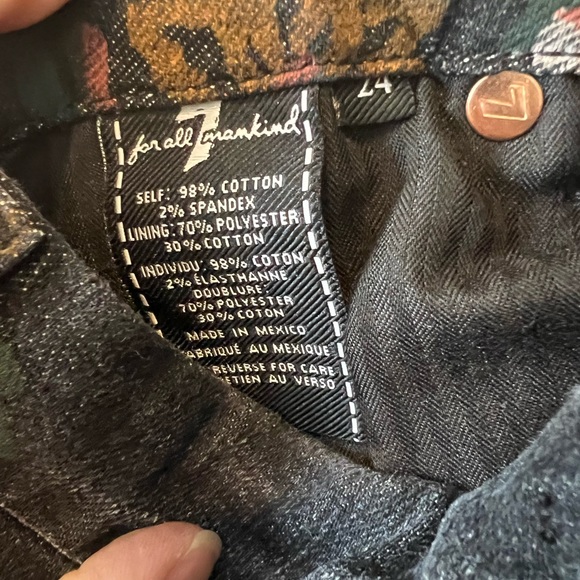 7 For All Mankind Flower Painted Black Jean Mini Skirt w/Raw Hem Size 24 Floral - Picture 6 of 6